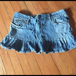 Pleated jean mini-skirt